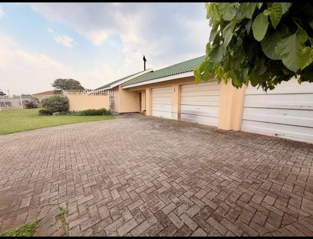 3 BEDROOM HOUSE FOR SALE IN UNITAS PARK